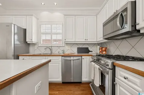 4052 Alston Way Vestavia Hills AL 35242