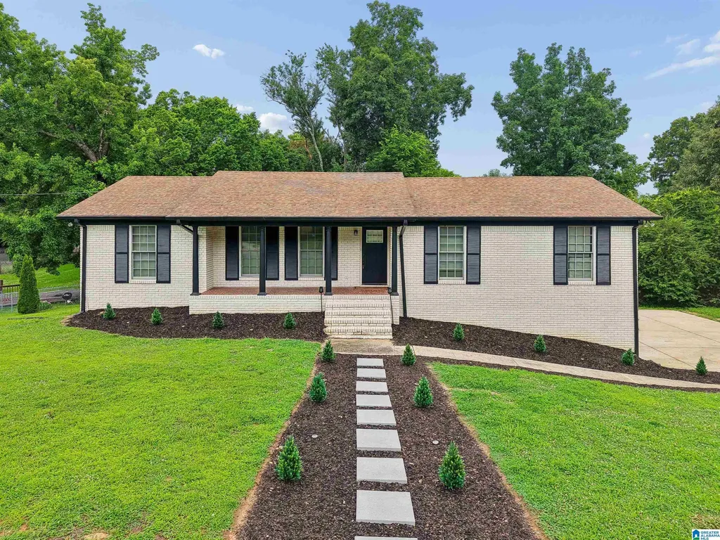 1812 Mara Drive Center Point AL 35215
