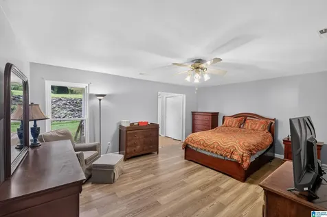 2122 Vicki Drive Birmingham AL 35235