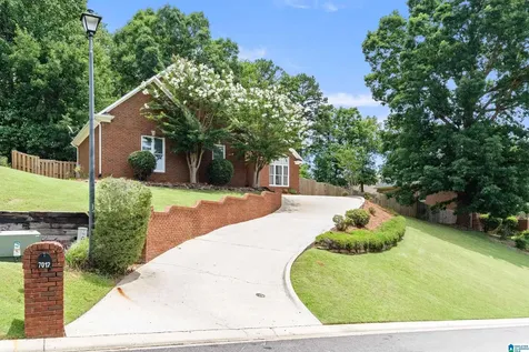 7012 Chula Vista Way Trussville AL 35173