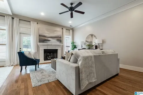 664 Flag Circle Hoover AL 35226