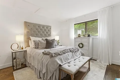 151 W Green Vestavia Hills AL 35243