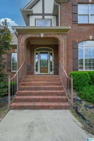 1005 Woodlands Cove Helena AL 35080