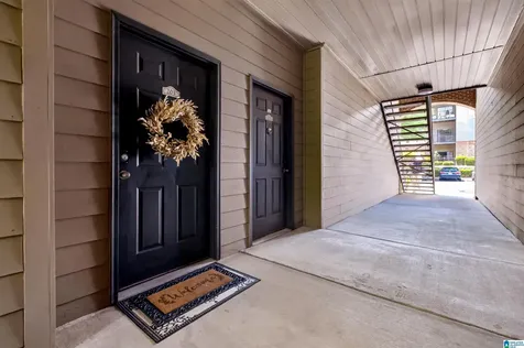 203 Sterling Oaks Drive Hoover AL 35244