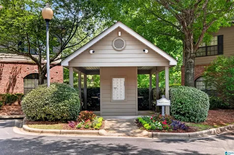 203 Sterling Oaks Drive Hoover AL 35244