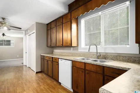 412 Newton Drive Midfield AL 35228