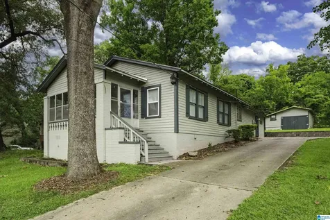 412 Newton Drive Midfield AL 35228