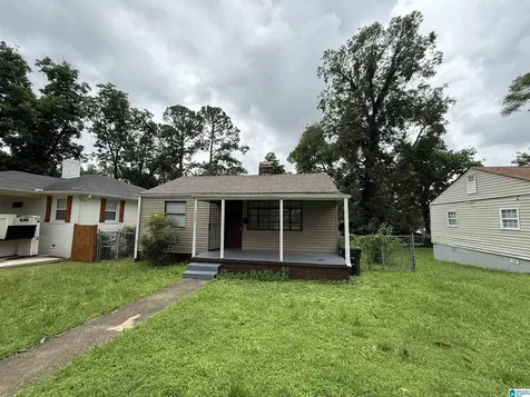 1705 2nd Court W Birmingham AL 35208