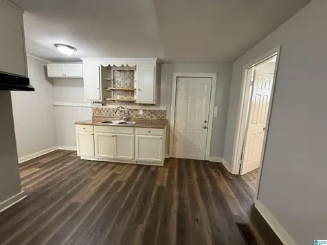 1705 2nd Court W Birmingham AL 35208