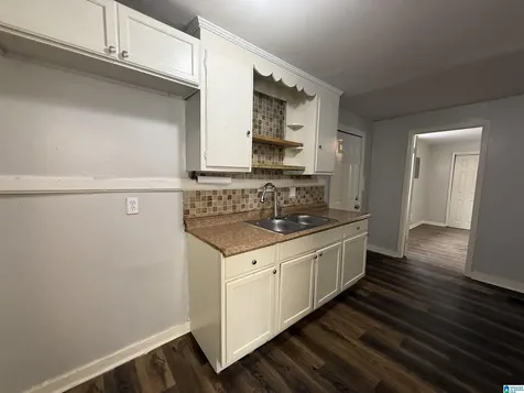 1705 2nd Court W Birmingham AL 35208