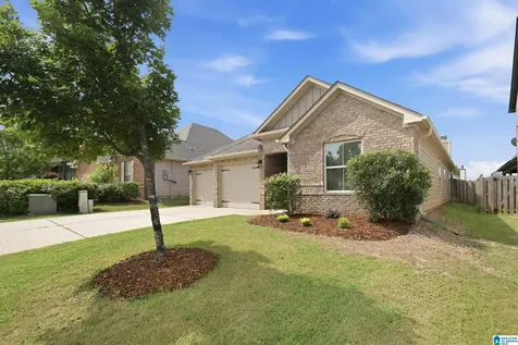 1008 Bethpage Lane Calera AL 35040