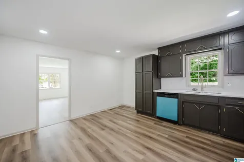 5059 Roselyn Road Bessemer AL 35022