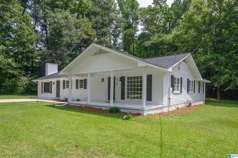 5059 Roselyn Road Bessemer AL 35022