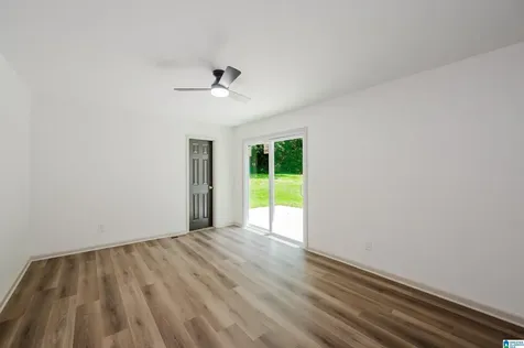 5059 Roselyn Road Bessemer AL 35022