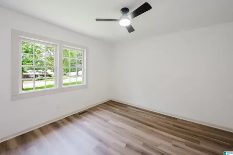 5059 Roselyn Road Bessemer AL 35022
