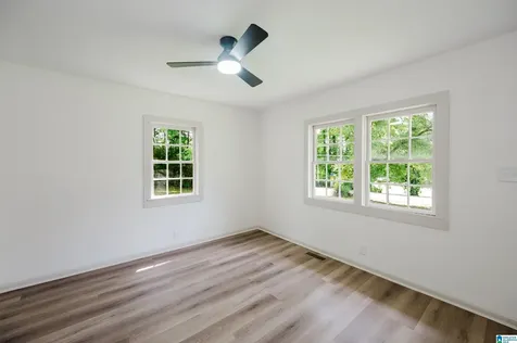 5059 Roselyn Road Bessemer AL 35022