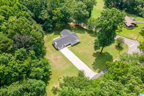 5059 Roselyn Road Bessemer AL 35022