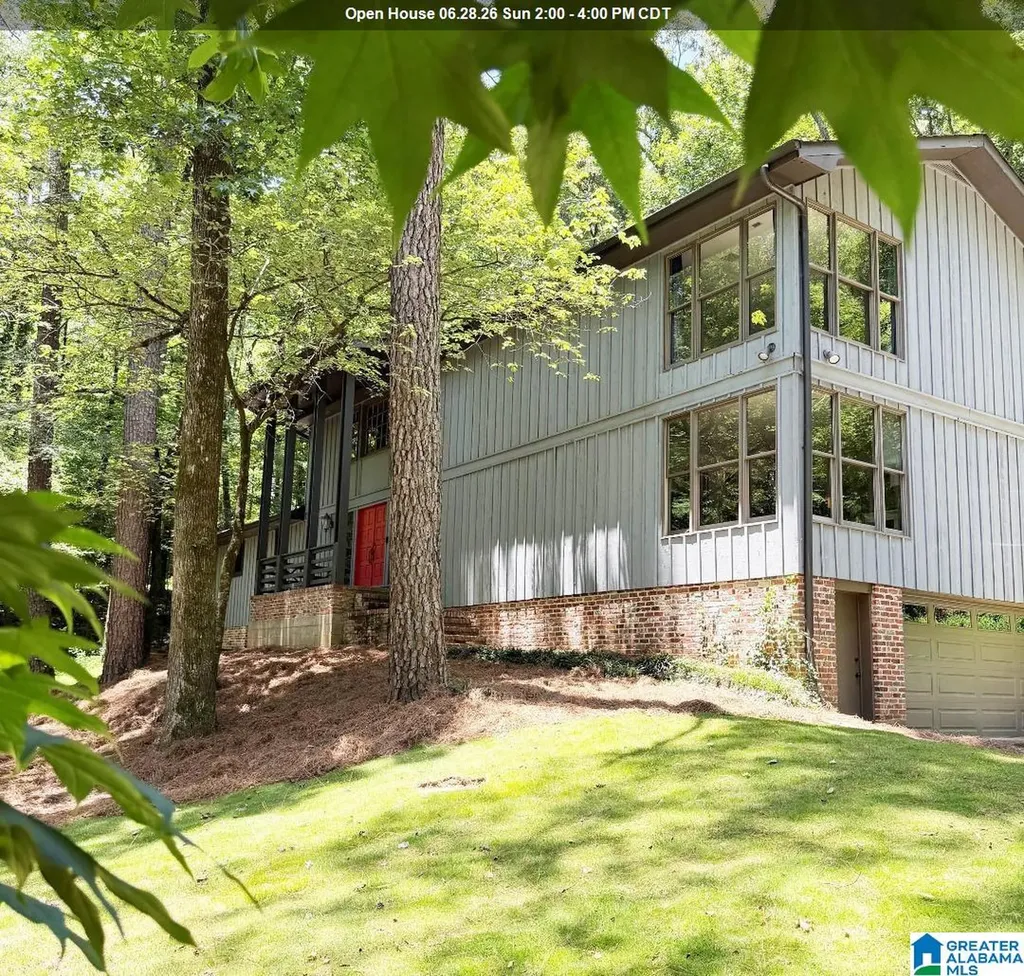 2658 Dolly Brook Lane Vestavia Hills AL 35243