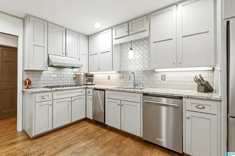2658 Dolly Brook Lane Vestavia Hills AL 35243