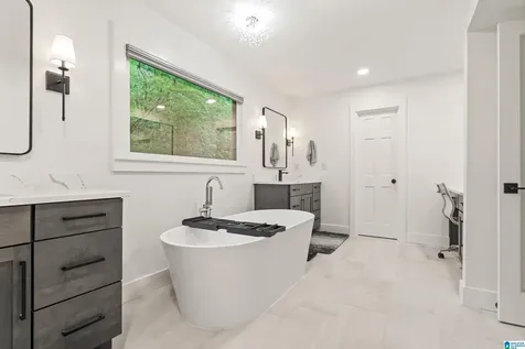 2658 Dolly Brook Lane Vestavia Hills AL 35243