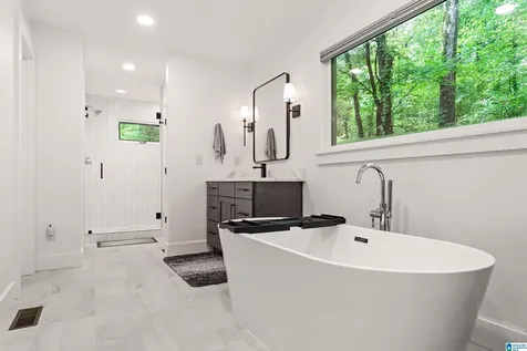 2658 Dolly Brook Lane Vestavia Hills AL 35243