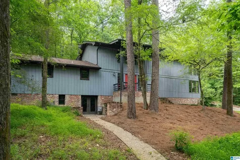 2658 Dolly Brook Lane Vestavia Hills AL 35243
