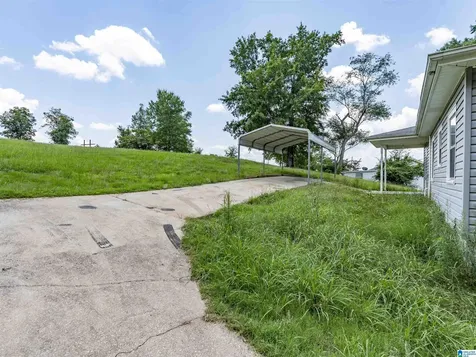 143 Concord Highland Drive Bessemer AL 35023