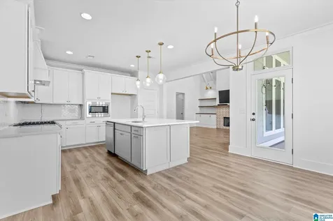 7832 Raleigh Drive Trussville AL 35173