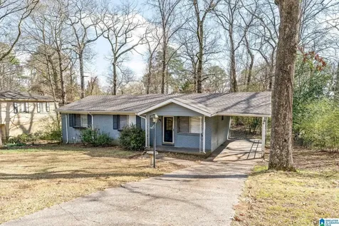 425 14th Avenue Center Point AL 35215