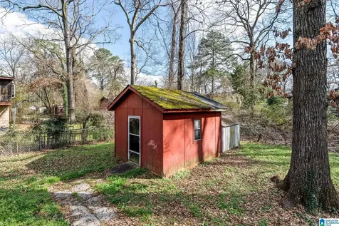 425 14th Avenue Center Point AL 35215