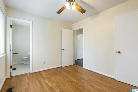 425 14th Avenue Center Point AL 35215
