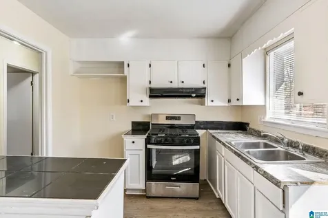 425 14th Avenue Center Point AL 35215