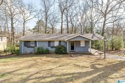 425 14th Avenue Center Point AL 35215