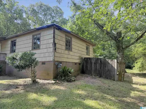 700 22nd Terrace NE Center Point AL 35215