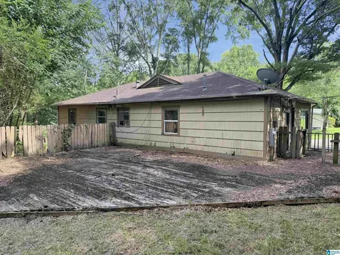 700 22nd Terrace NE Center Point AL 35215