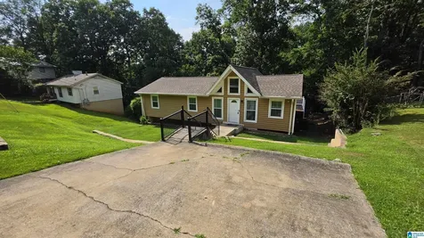 640 16th Terrace NW Center Point AL 35215