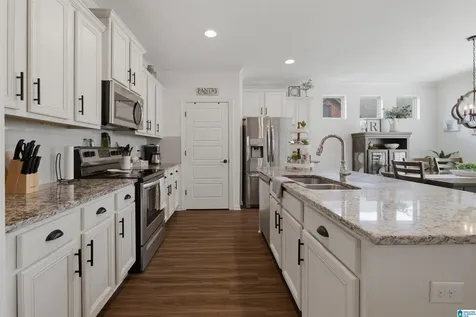 213 Creekside Court Pelham AL 35124