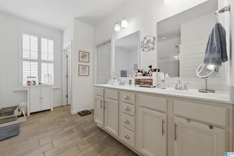 213 Creekside Court Pelham AL 35124