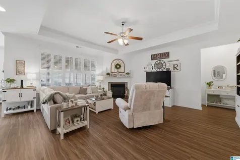 213 Creekside Court Pelham AL 35124