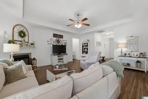 213 Creekside Court Pelham AL 35124