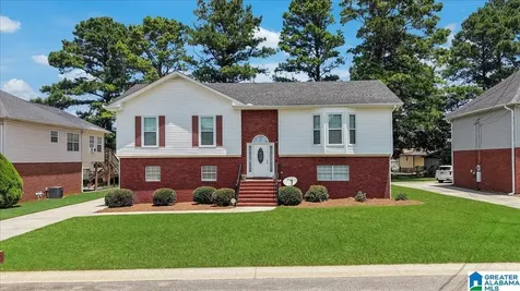 417 Surrey Circle Bessemer AL 35022