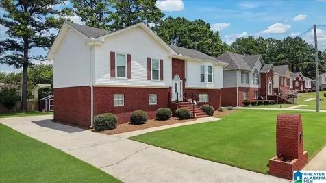 417 Surrey Circle Bessemer AL 35022