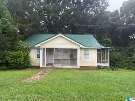 1112 Oldfield Road Sylacauga AL 35150