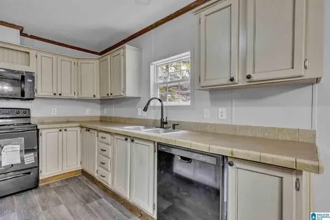 275 Oak Hill Circle Trussville AL 35173