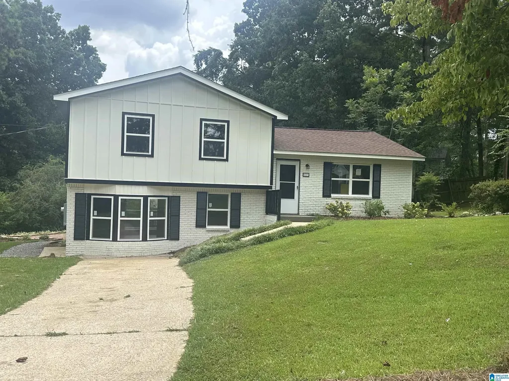 227 27th Court Circle NW Birmingham AL 35215