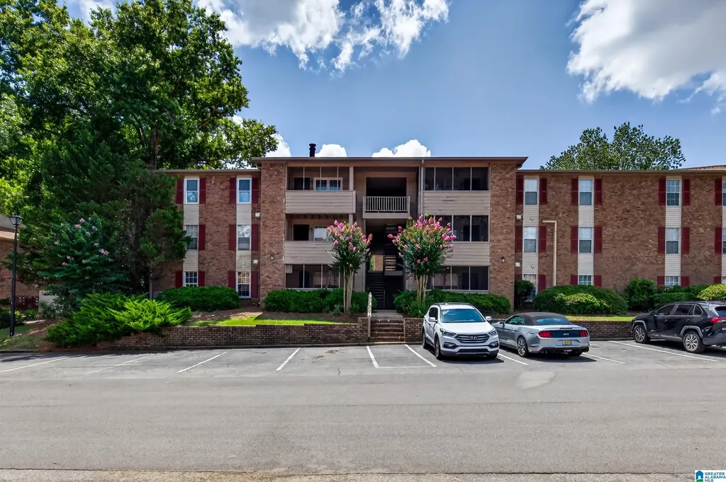 702 Patton Chapel Way Hoover AL 35226