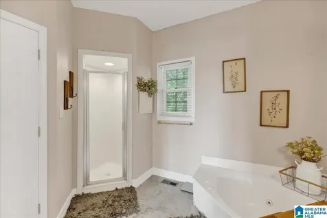192 Kentwood Drive Alabaster AL 35007