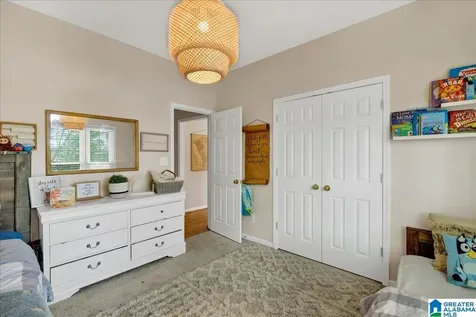 192 Kentwood Drive Alabaster AL 35007