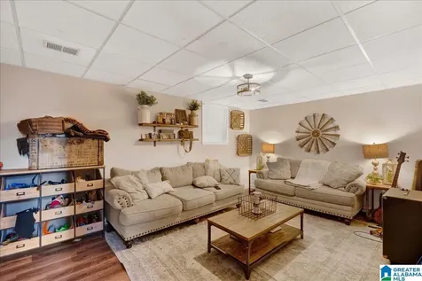 192 Kentwood Drive Alabaster AL 35007
