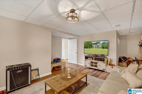 192 Kentwood Drive Alabaster AL 35007